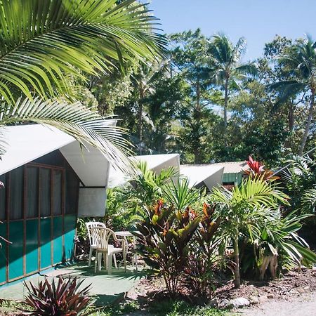 Dougies Backpackers Resort Port Douglas Exterior foto